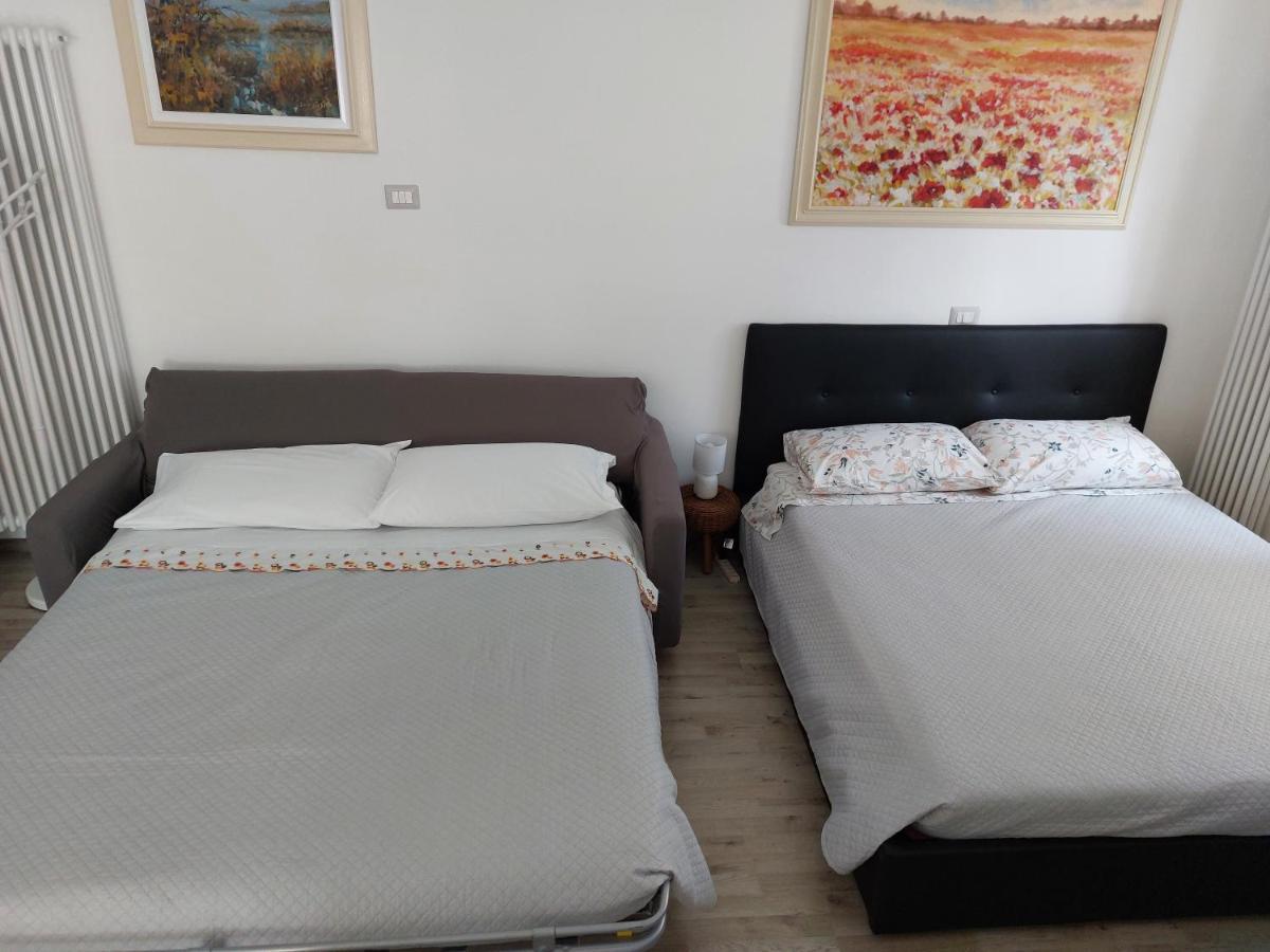 Iris Home Camblione Luaran gambar
